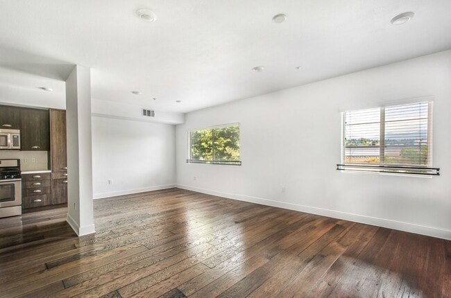 2974 Ripple Pl in Los Angeles, CA - Building Photo - Building Photo