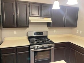 101 Jacales Court in Laredo, TX - Building Photo - Building Photo