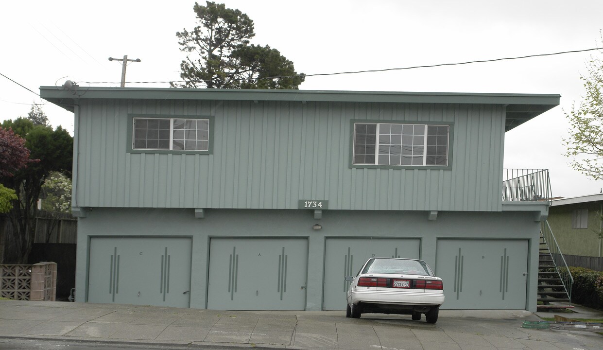 1734 163rd Ave in San Leandro, CA - Building Photo