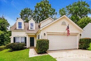 1607 Bear Brook Dr in Charlotte, NC - Building Photo