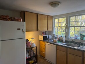 208 Carr St in Chapel Hill, NC - Building Photo - Building Photo