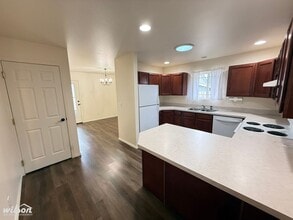 721 S 73rd Ave in Yakima, WA - Building Photo - Building Photo