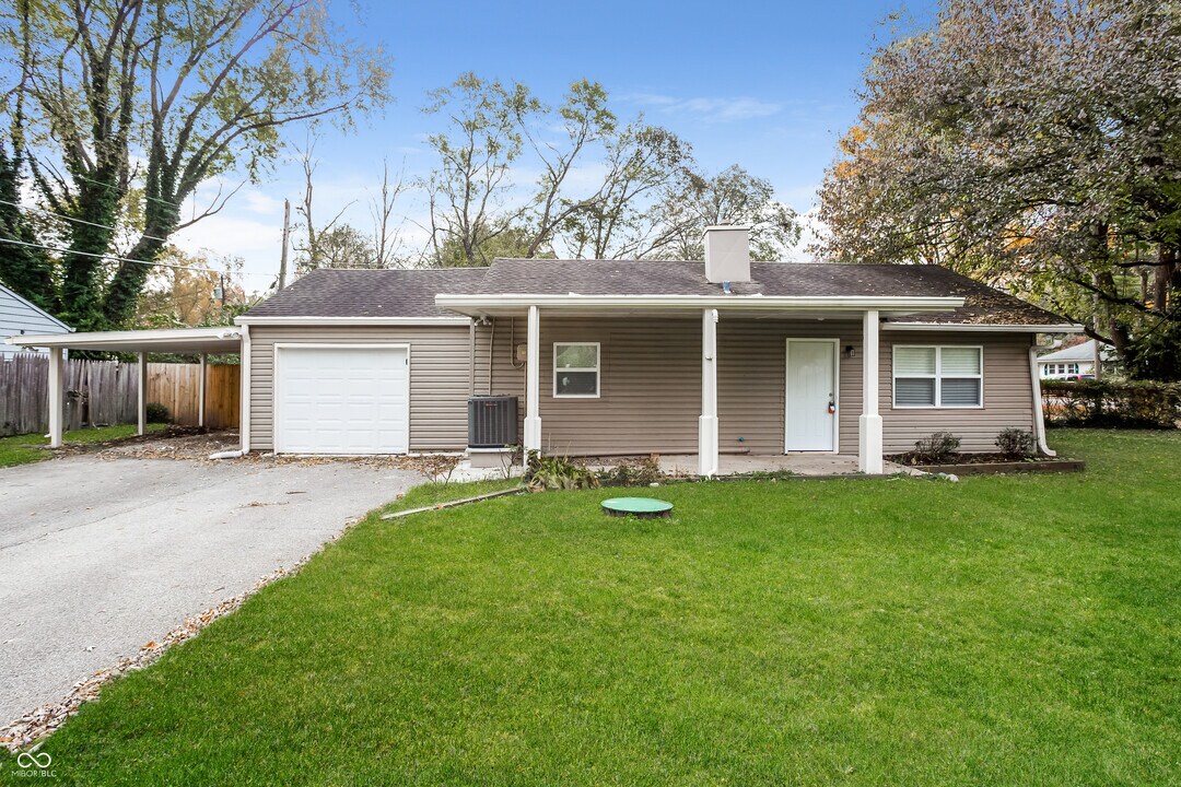 1705 Randall Rd in Indianapolis, IN - Building Photo