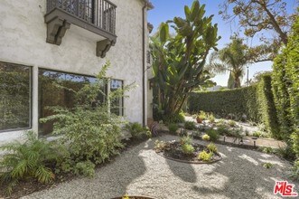 268 S Orange Dr in Los Angeles, CA - Building Photo - Building Photo