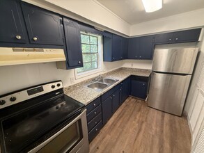 1071-1073 Laurel Ln NW in Conyers, GA - Building Photo - Building Photo