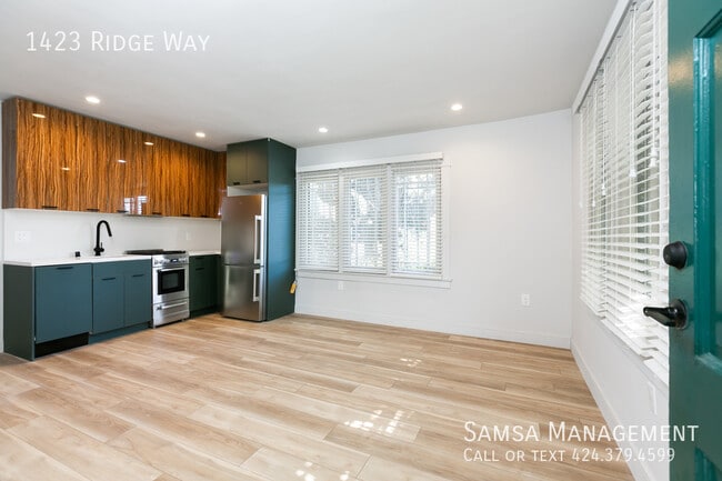 1423 Ridge Way in Los Angeles, CA - Building Photo - Building Photo