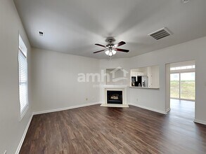 2604 Oasis Ln in Charlotte, NC - Foto de edificio - Building Photo