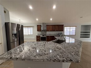 3189 Dusty Moon Ave in Henderson, NV - Building Photo - Building Photo