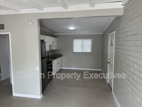 3317 N Howard Blvd in Tucson, AZ - Building Photo - Building Photo