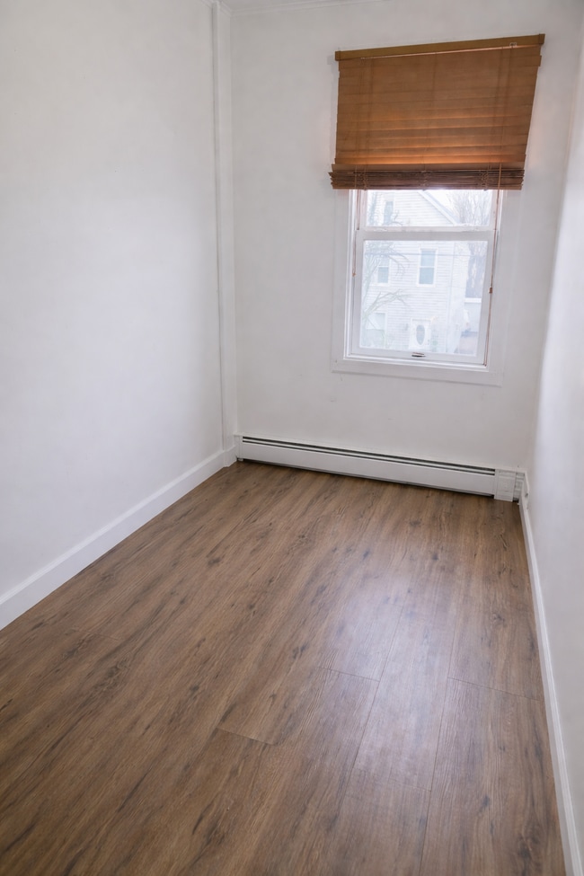 508 Fulton St, Unit 2 in Elizabeth, NJ - Foto de edificio - Building Photo