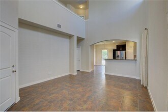 2001 Faro Dr in Austin, TX - Building Photo - Building Photo
