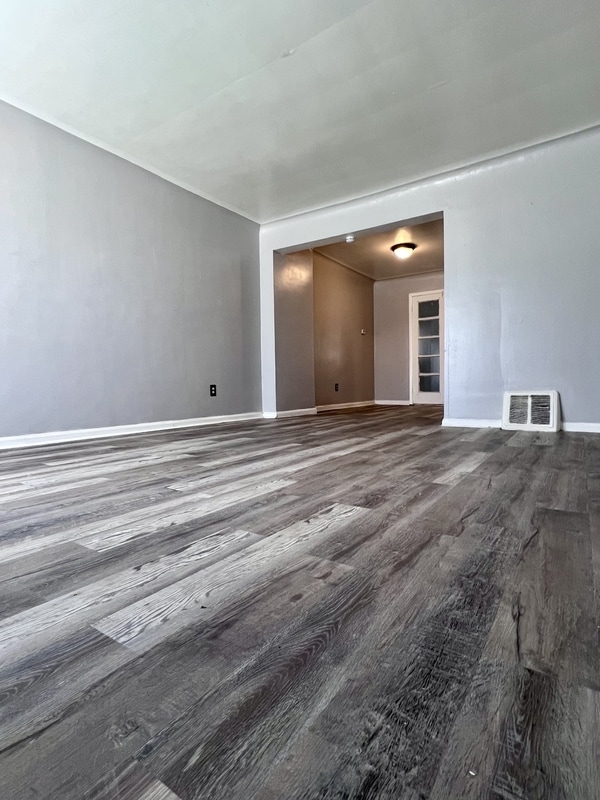 18041 Meyers Rd in Detroit, MI - Building Photo - Building Photo