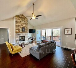 103 Hayes Rdg Ln in Mills River, NC - Building Photo - Building Photo