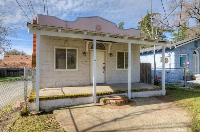 property at 1114 2nd Ave