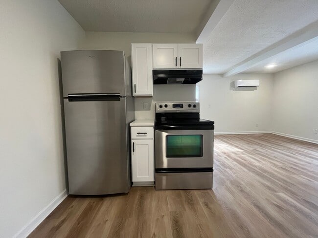 2 Easy St in Taylors, SC - Building Photo - Building Photo