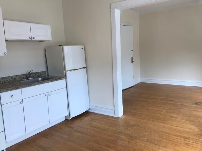 1742 W Estes Ave in Chicago, IL - Building Photo - Building Photo