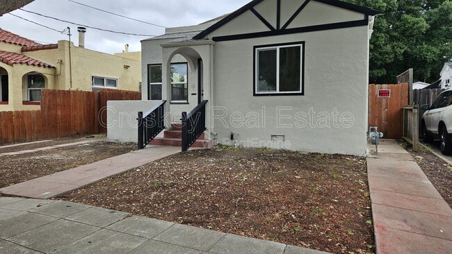 property at 1346 Redwood St