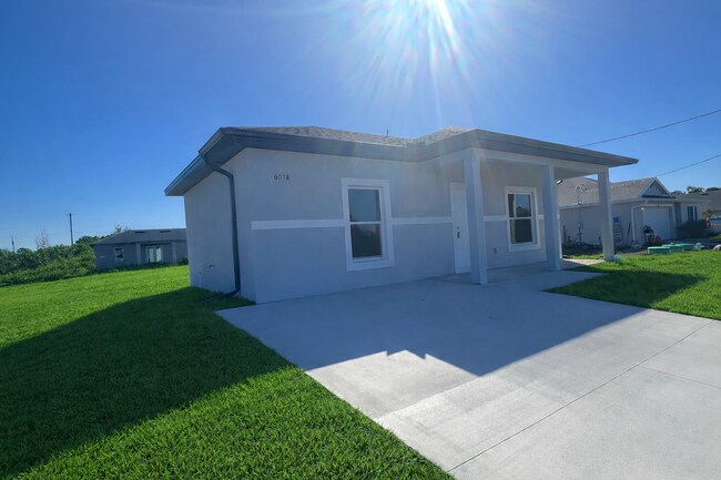 6018 Karen Ave N in Lehigh Acres, FL - Building Photo - Building Photo
