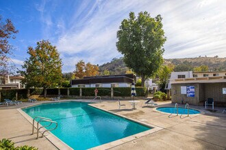3709 Summershore Ln in Westlake Village, CA - Building Photo - Building Photo