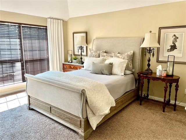 property at 4160 Woodland Tr