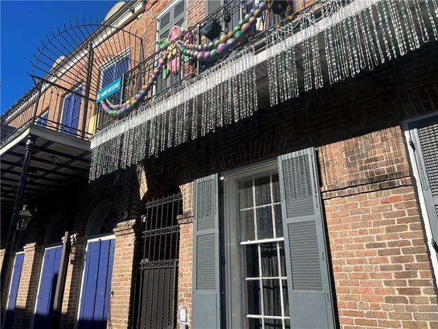 807 Bourbon St in New Orleans, LA - Foto de edificio - Building Photo