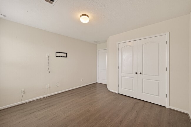 property at 18814 Bailey Oaks Ln