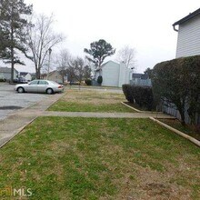 291 Country Club Dr in Jonesboro, GA - Building Photo - Building Photo