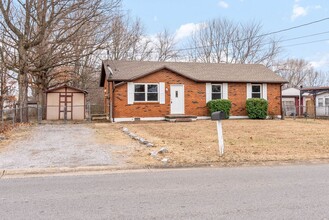 1597 Bevard Rd in Clarksville, TN - Building Photo - Building Photo