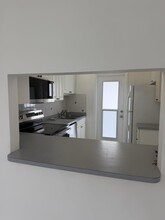 1100 Pine Dr in Pompano Beach, FL - Building Photo - Building Photo