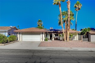 3145 La Mesa Dr