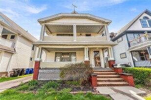 1905 W 73rd St in Cleveland, OH - Building Photo