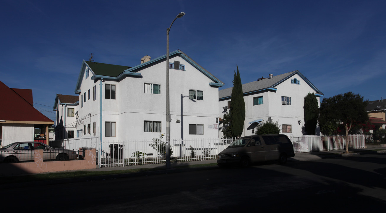 2655 Sichel St in Los Angeles, CA - Building Photo