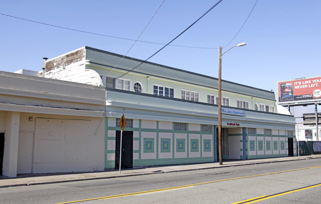 6619 Foothill Blvd in Oakland, CA - Building Photo - Building Photo