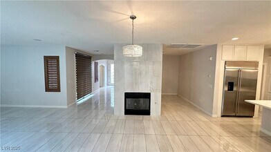 5273 Candlespice Way in Las Vegas, NV - Building Photo - Building Photo