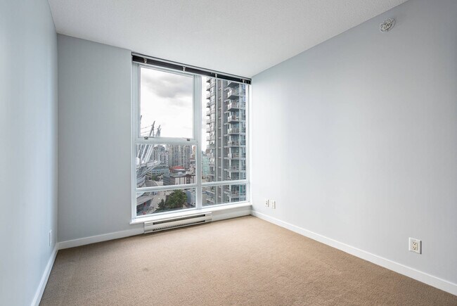 131 Regiment Square in Vancouver, BC - Building Photo - Building Photo