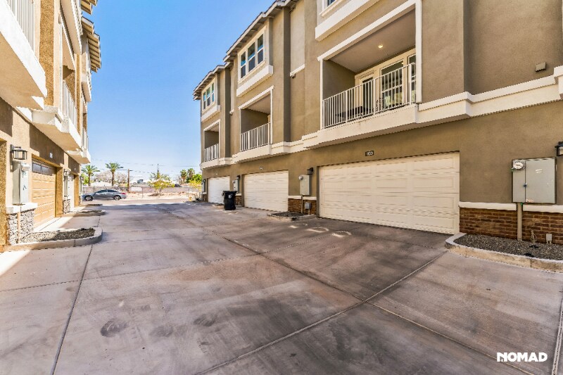 639 W Pepper Pl-Unit -House 103-Ste 1 in Mesa, AZ - Building Photo