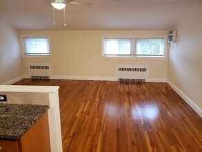 304 Warren Ave, Unit 2 in Mamaroneck, NY - Foto de edificio - Building Photo