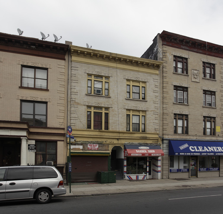 447 Rogers Ave in Brooklyn, NY - Building Photo