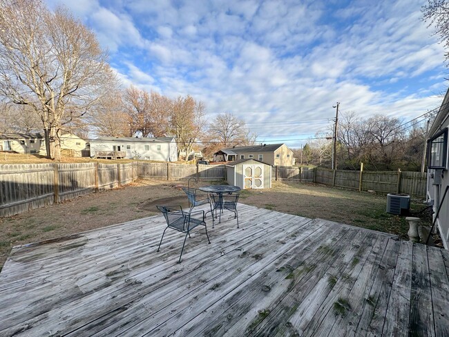 3229 S Trail Ridge Dr in Independence, MO - Foto de edificio - Building Photo