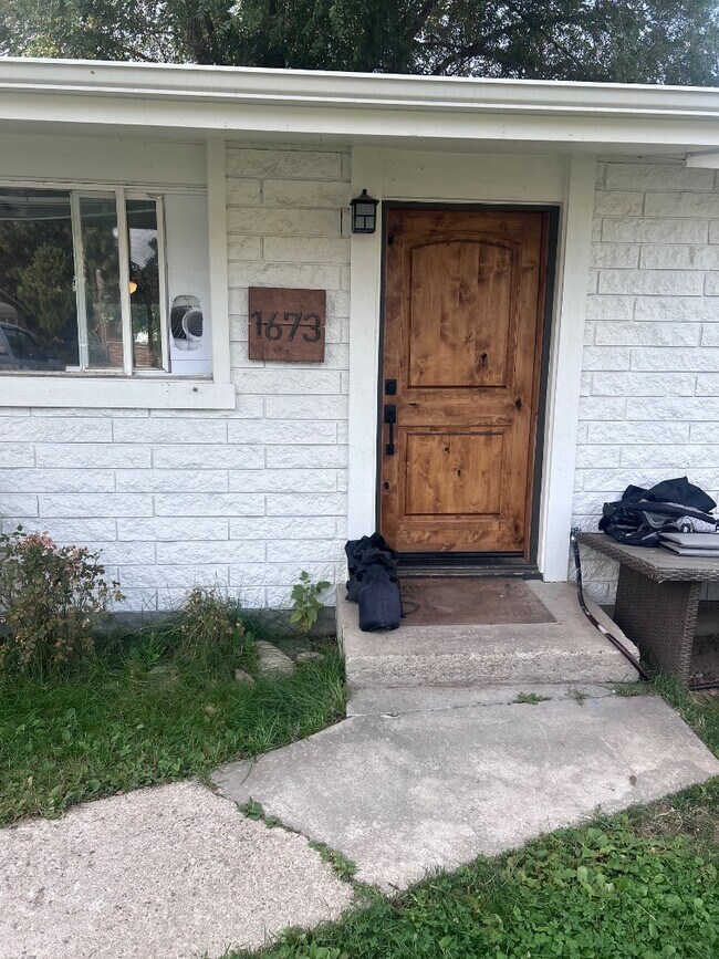 1673 W Victory Rd in Boise, ID - Building Photo - Building Photo