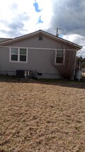713 Eva Cir in Spring Lake, NC - Building Photo - Building Photo