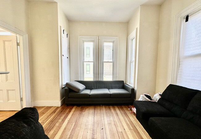 20 Highgate St, Unit 20 in Boston, MA - Building Photo - Building Photo