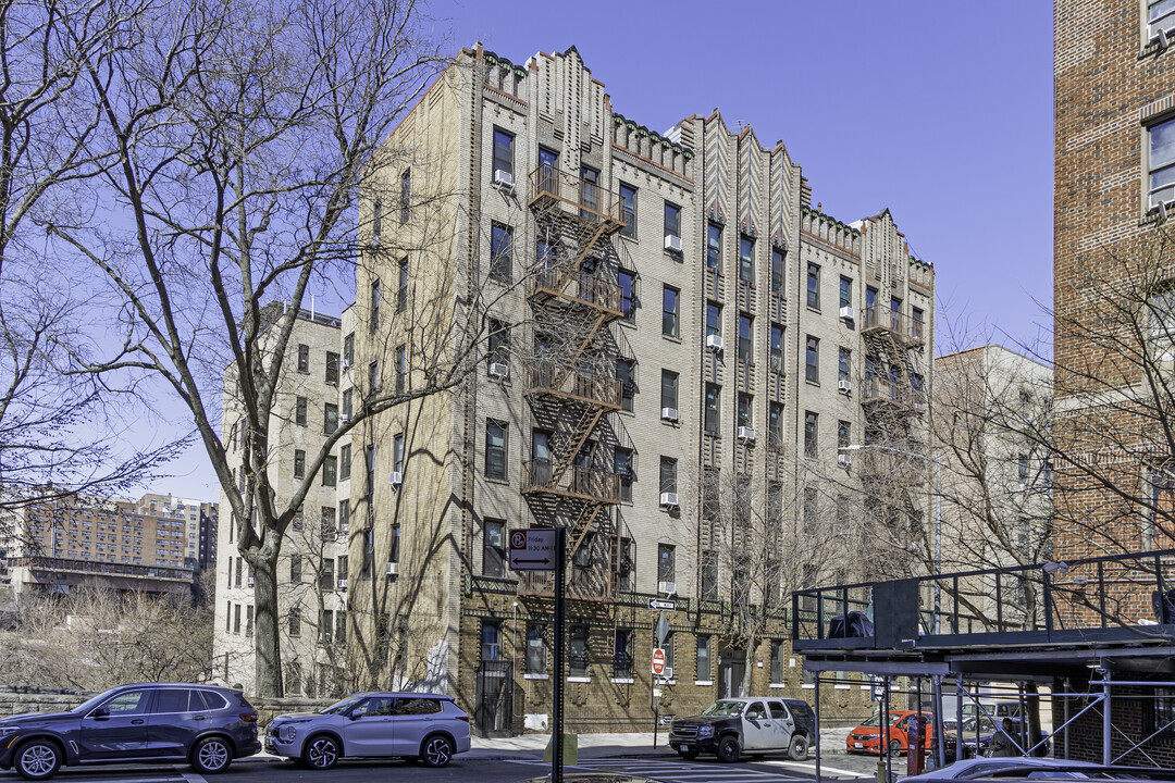 45 Wadsworth Ter in New York, NY - Building Photo