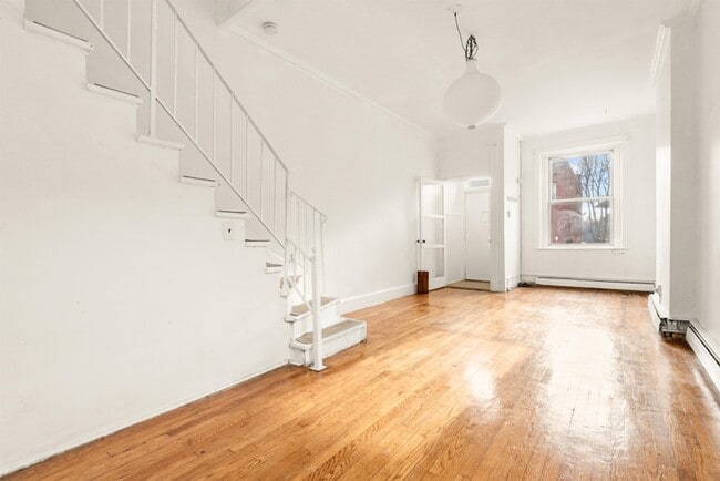 92 Prescott St in Jersey City, NJ - Foto de edificio - Building Photo