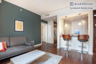 401 Massachusetts Ave NW, Unit FL6-ID38 in Washington, DC - Building Photo - Building Photo