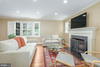 3209 Thornapple St in Chevy Chase, MD - Building Photo - Building Photo
