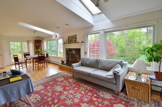 45 Wellesley Rd in Belmont, MA - Building Photo - Building Photo