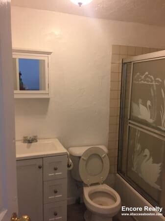 property at 8 Adella Pl