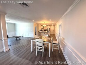 320 Middlesex Ave, Unit #D107 in Medford, MA - Foto de edificio - Building Photo