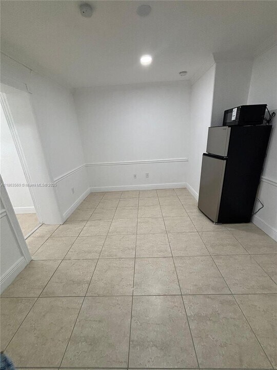 645 NW 7th Ave in Homestead, FL - Building Photo